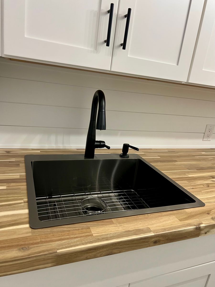 Faucet Fixture Replacement and Repairs for Paradise Home Services, Licensed Plumbing Co. in Daniel Island, SC