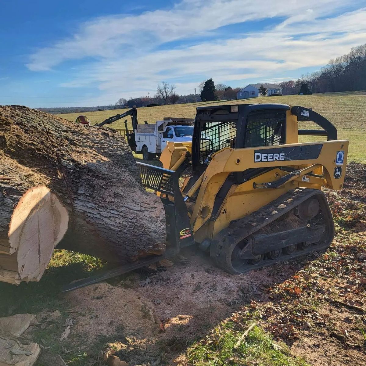 Emergency services and Storm Damage for Smith Tree Experts in Palmyra, VA