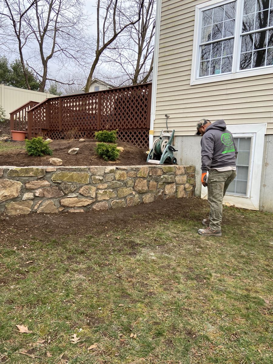 Fall Clean Up for Zaldivar’s Lawn Care INC  in Peekskill, NY