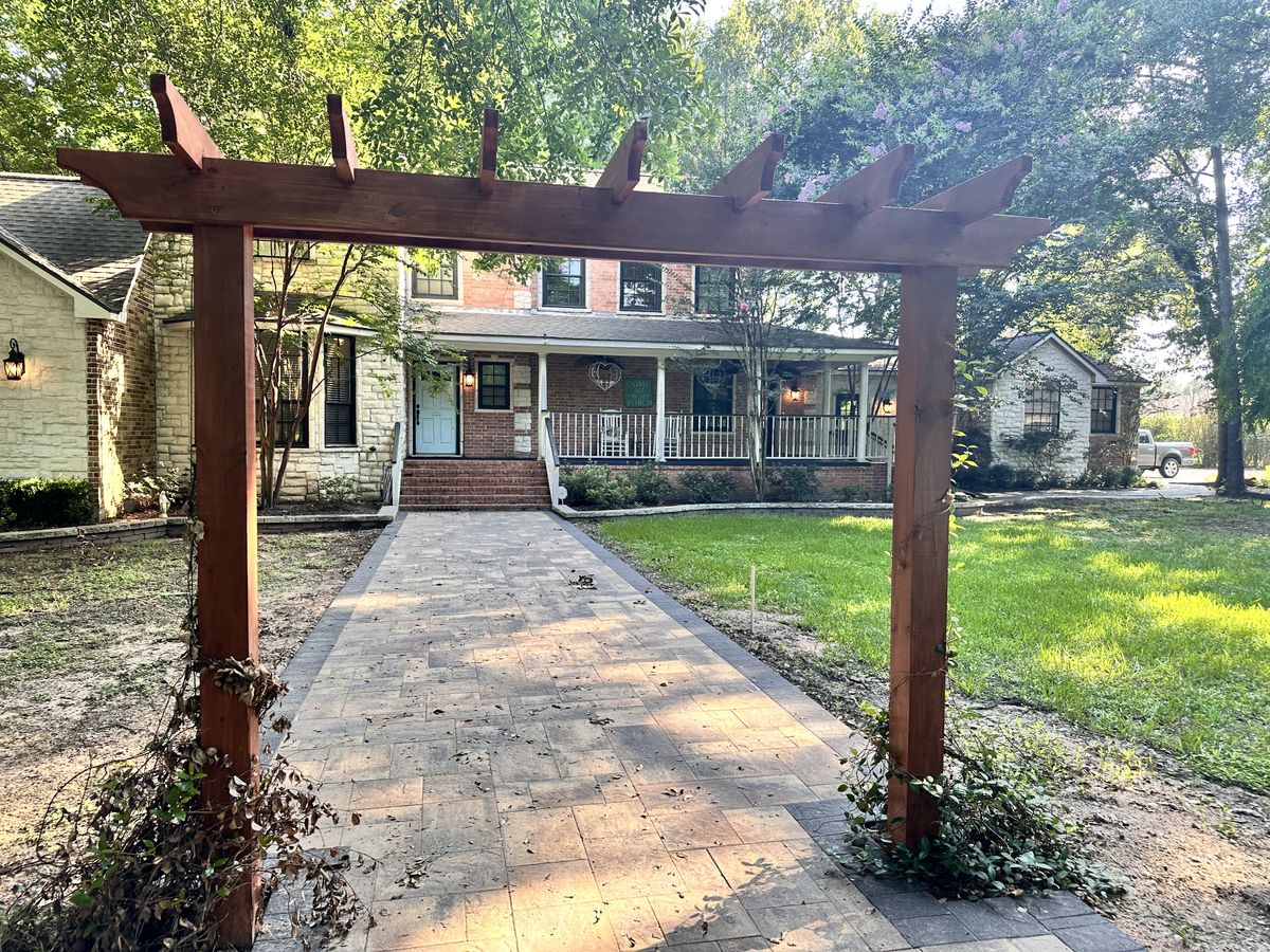 Hardscaping for Atlas Land Design in Creekside Park, TX