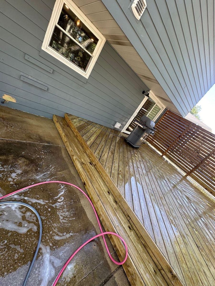 Deck & Patio Cleaning for Soapy Suds Services Georgia in Perry, GA