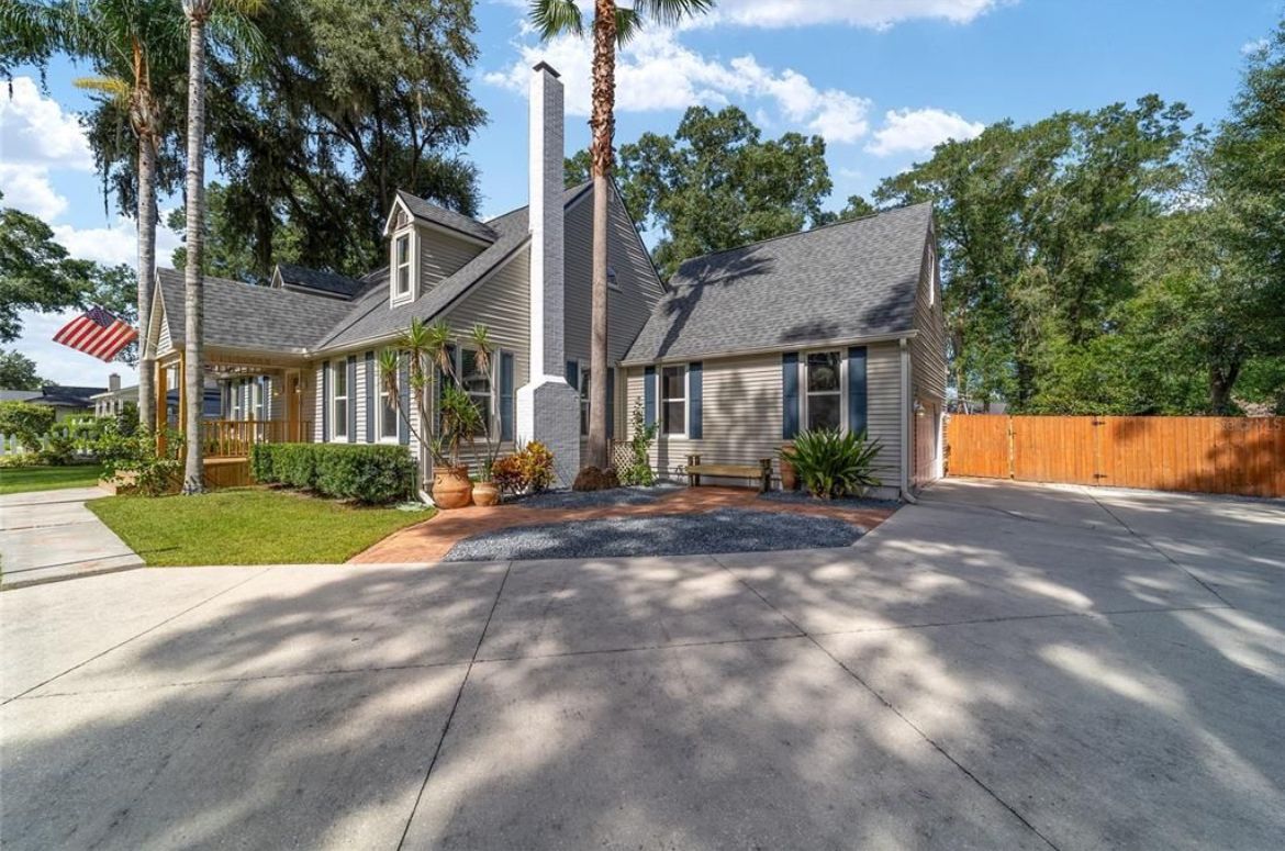 Landscape Installation for Browne’s Yard Creations in Fruitland Park, FL