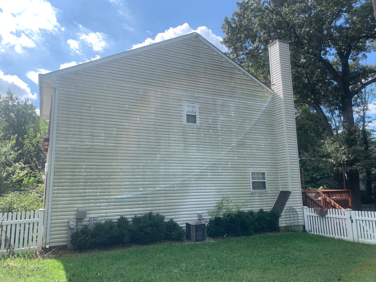 Commercial Cleaning for Calvert Clean Up, Pressure Washing & Hauling LLC in Pasadena, MD