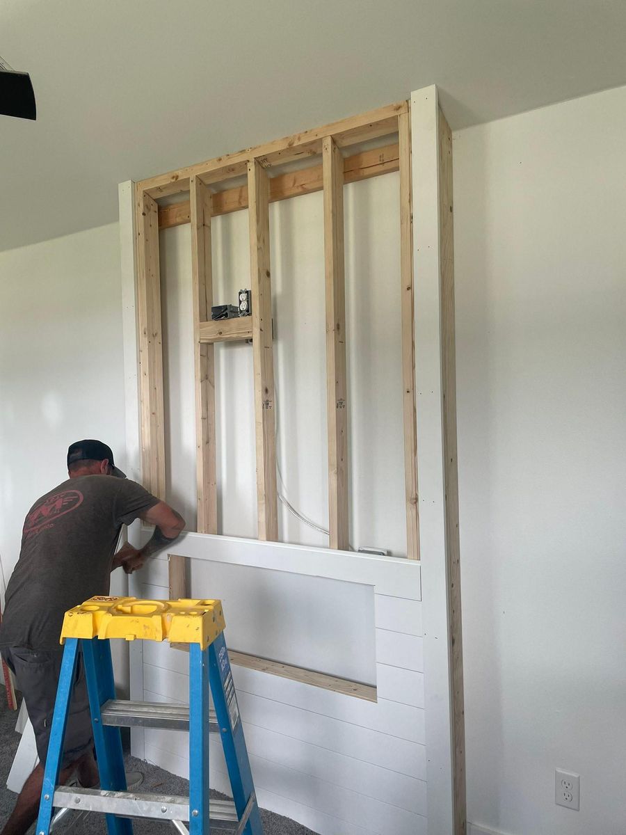 Carpentry for One Level Construction in Scurry, TX