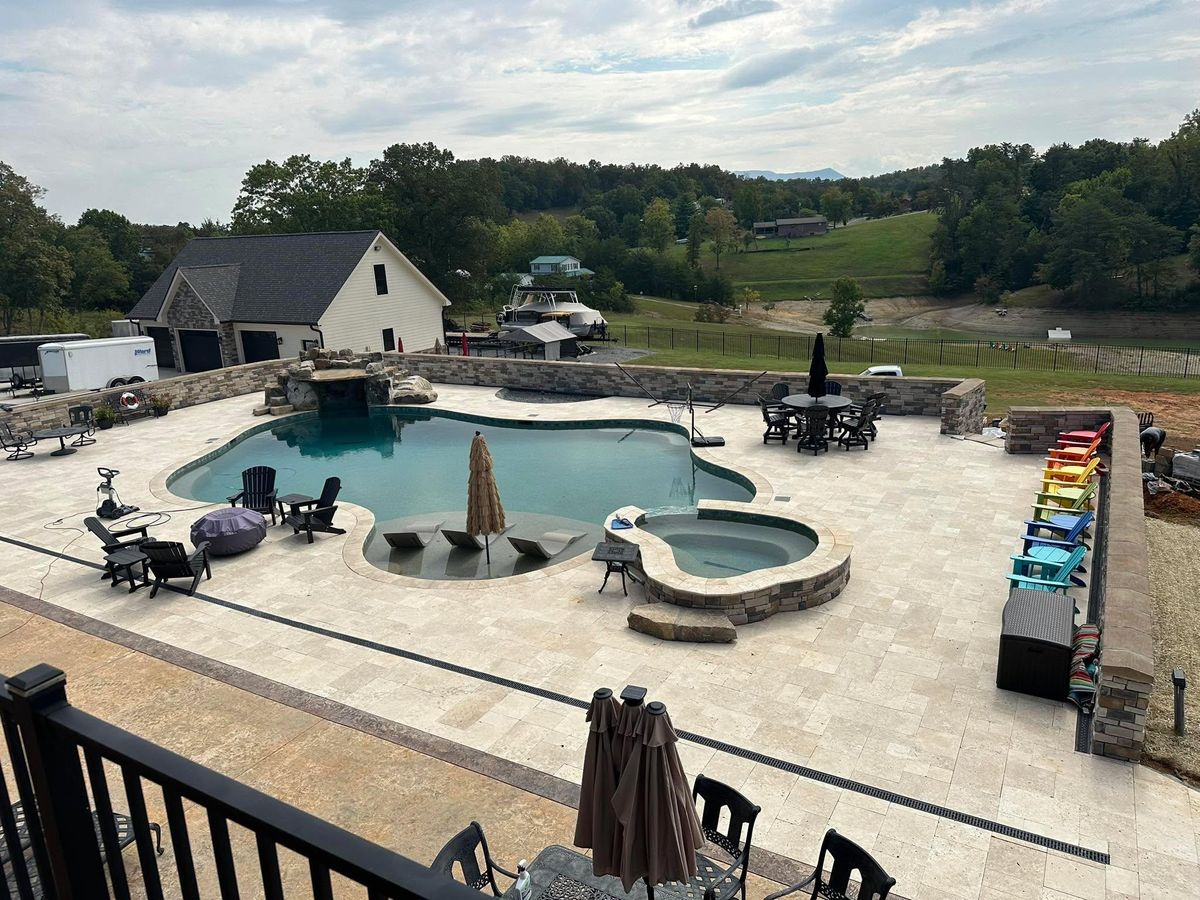 Natural Stone Hardscape for Campbell's Outdoor Living in Powell, TN