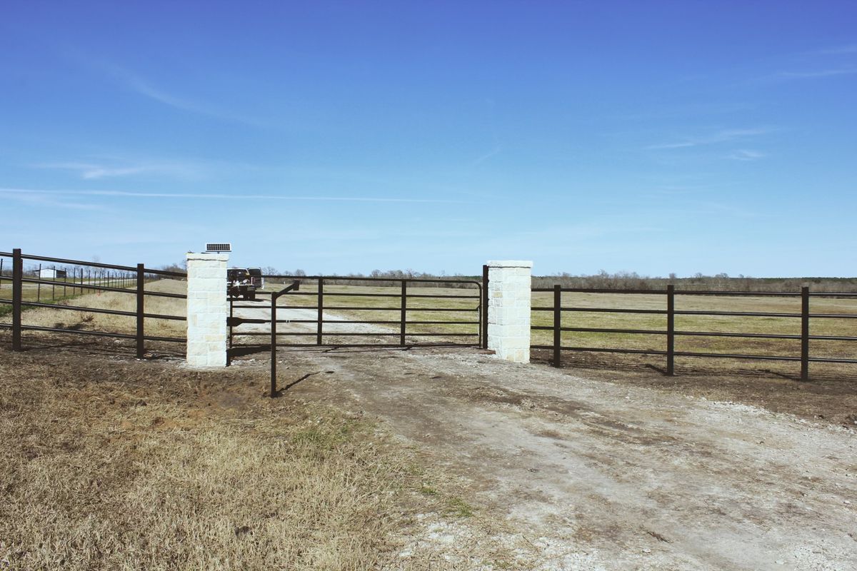 Custom entryways for Arnold Construction in Magnolia, TX