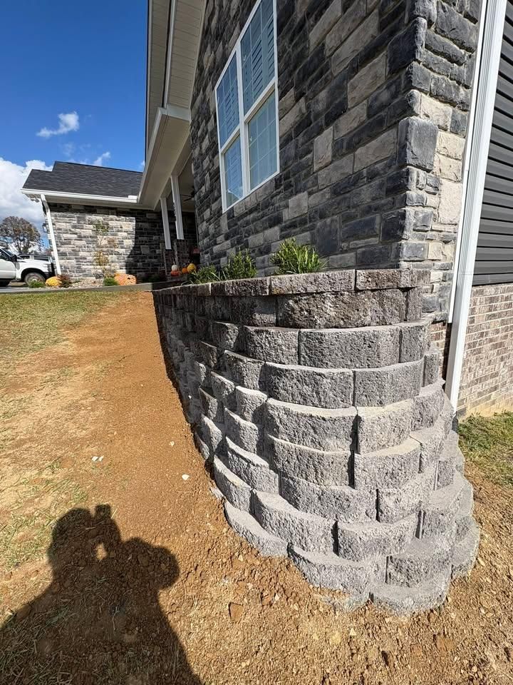 Curbing for Dust Till Dawn Lawn in London, Kentucky