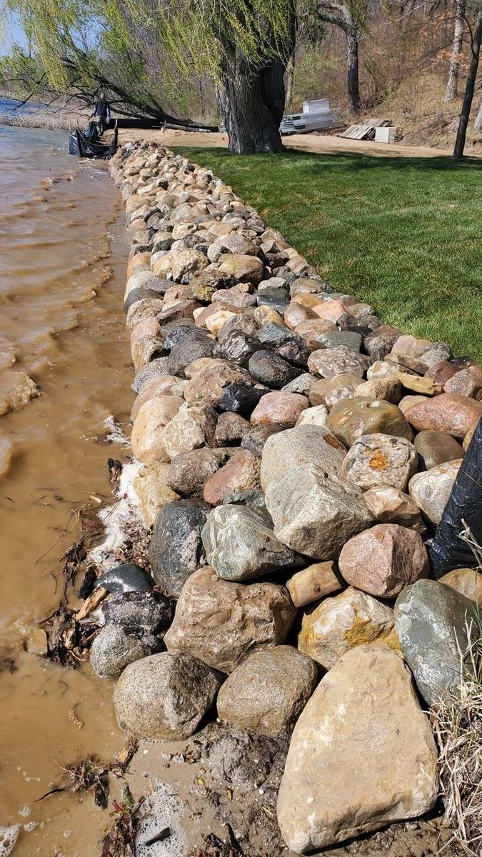 Retaining Wall Construction for Michiana Boulders Landscaping & Excavating in Granger, IN