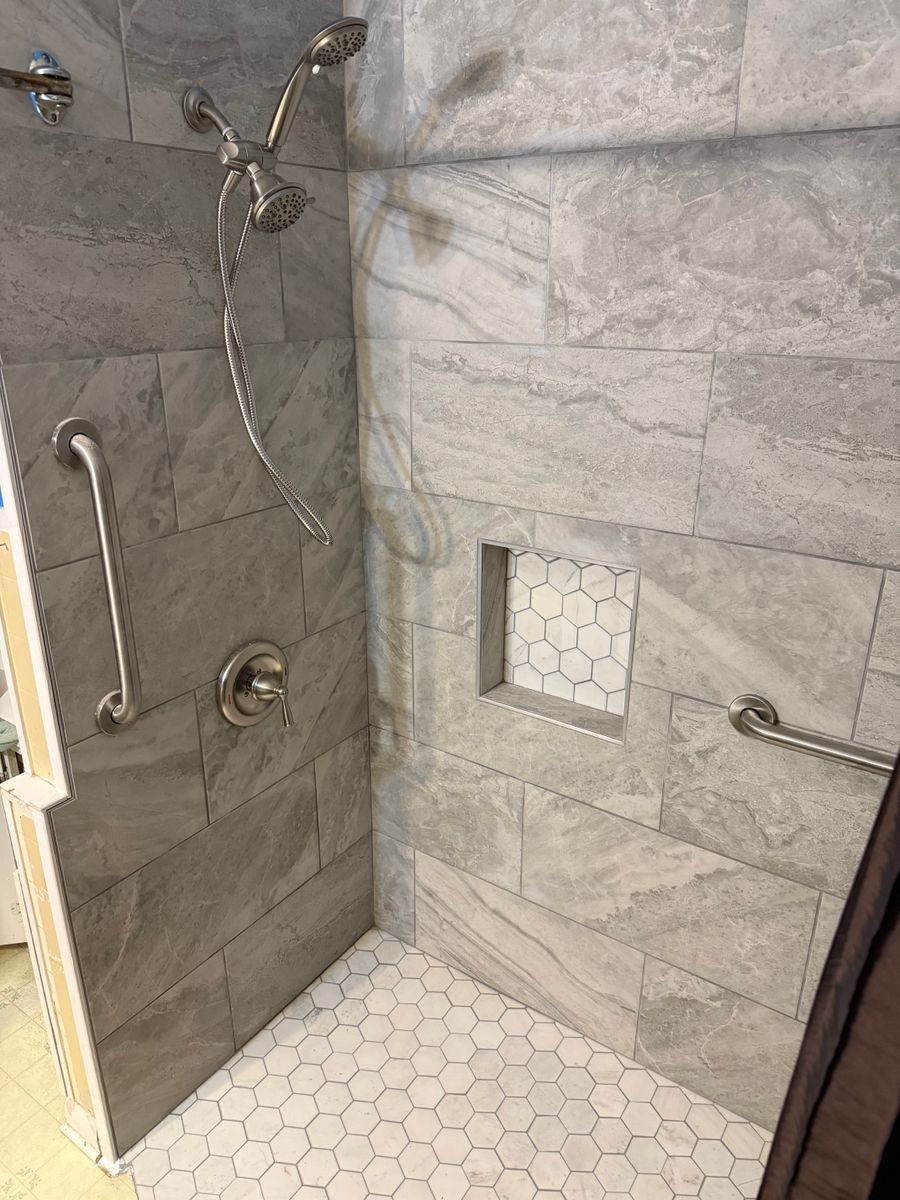 Bathroom Renovation for Duckett Carpentry in Texarkana, TX