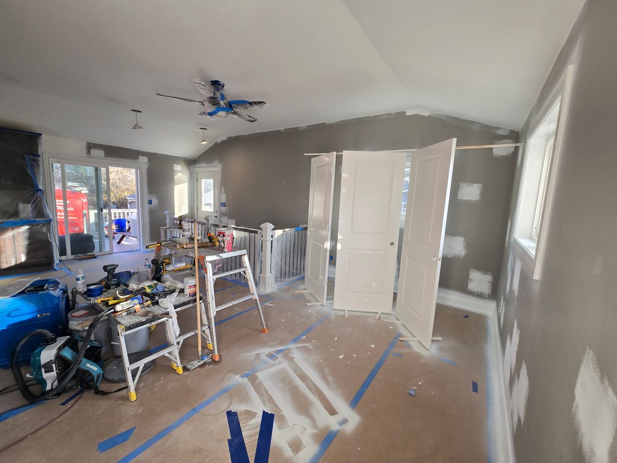 Interior Painting for Rolling Magic Paints in Washington Township, MI