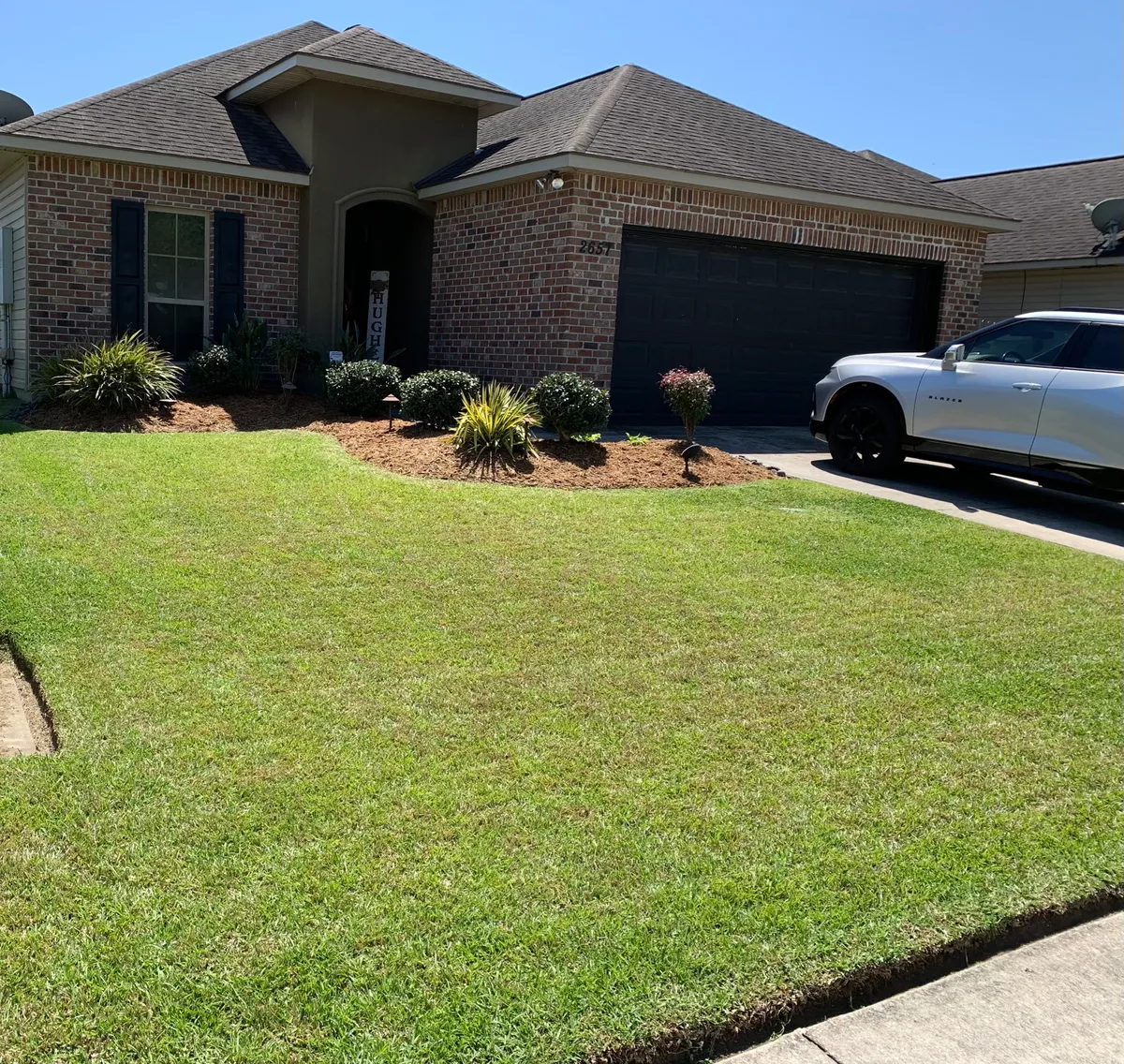 Fall Clean Up for Jay C’s Touch Landscaping & Pressure Washing Services LLC in Marrero, LA