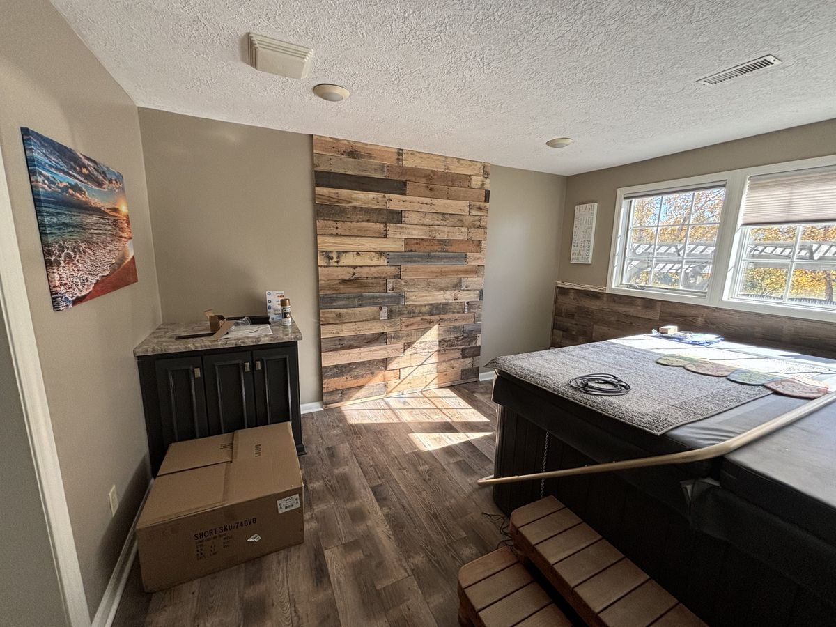 Flooring for Eagle Eye Contracting Inc in Bettendorf, IA