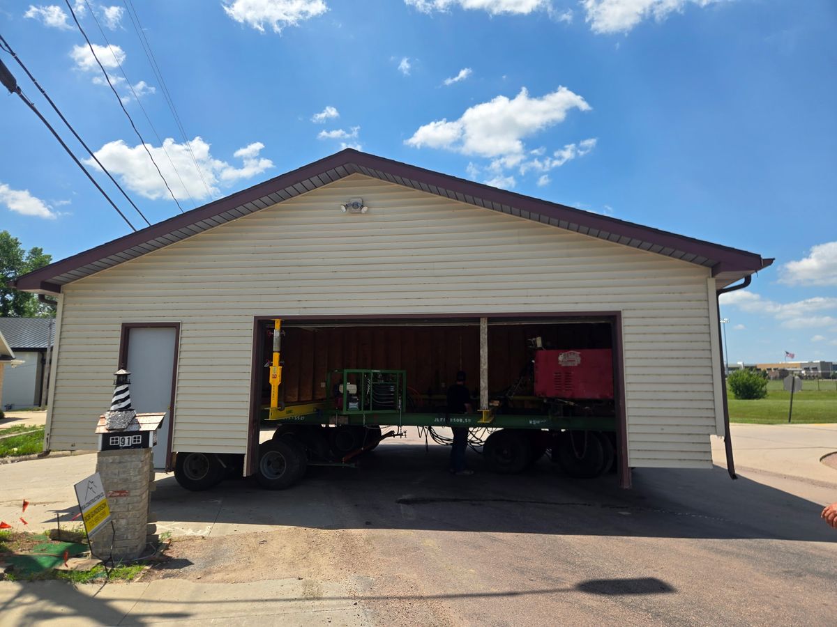 Garage Moving for LCI Building Mover's in Jackson, MN