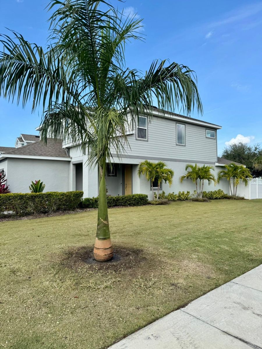 Landscaping for Shoreside Property Services in Apollo Beach, FL