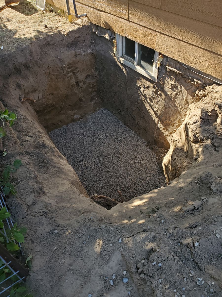 Excavation, Sewer & Water for Pinewood Construction. LLC in Miles City, MT