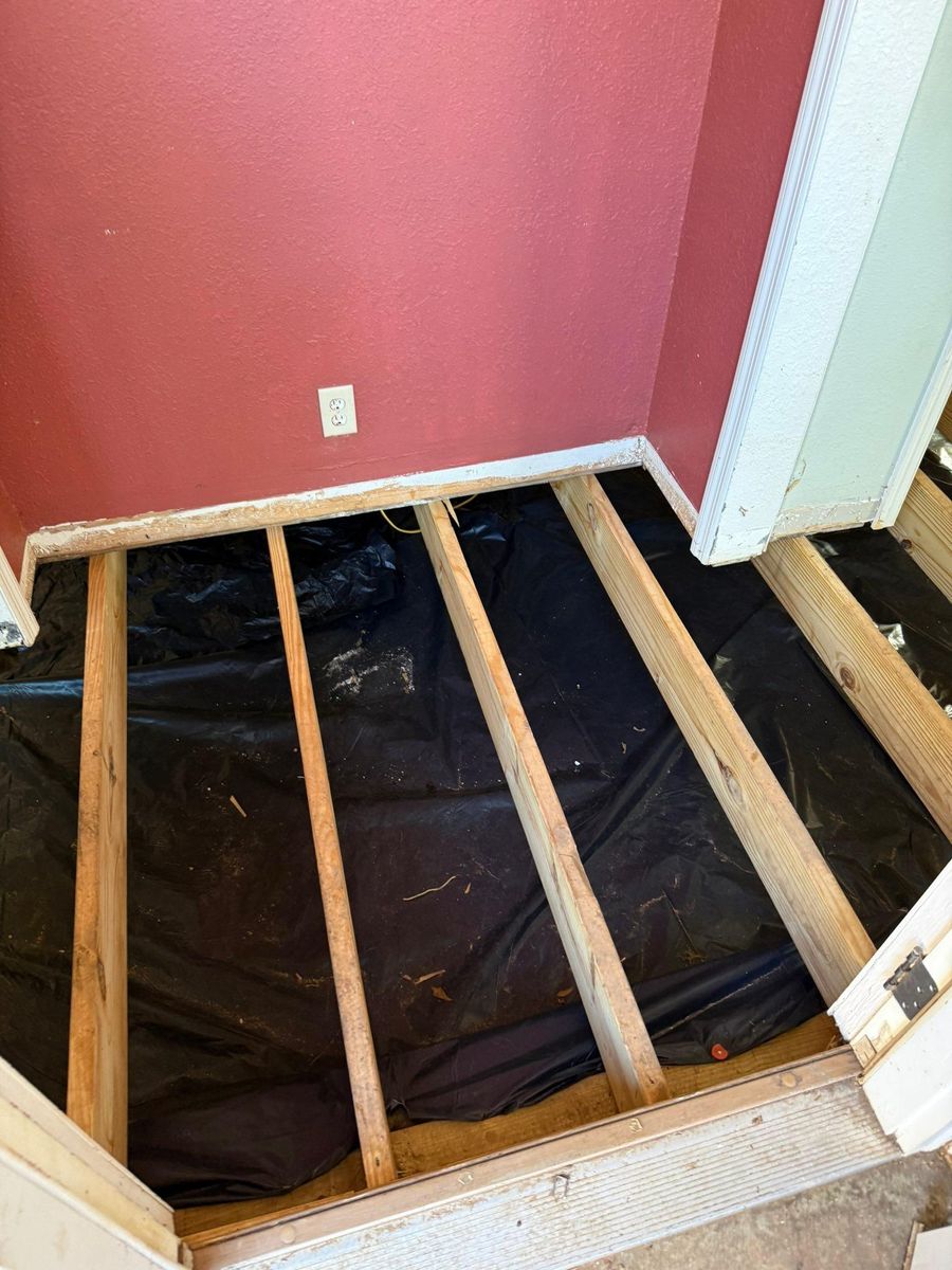 Flooring for Southland Fencing and Construction in Anniston, AL