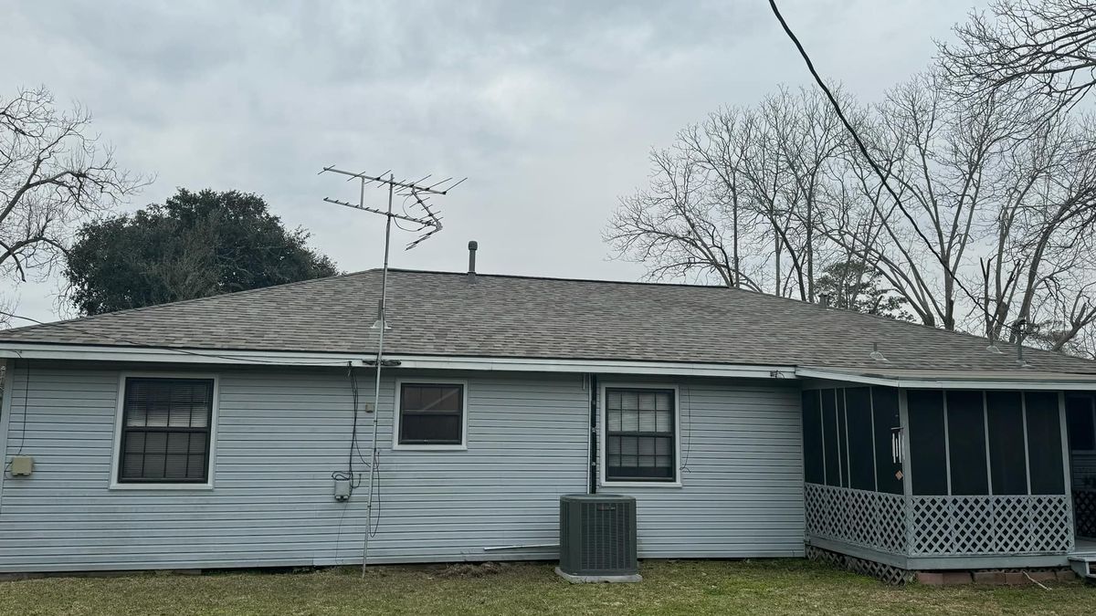 Roofing Installation for Seamless Gutters & Roof Service in Angleton,  TX