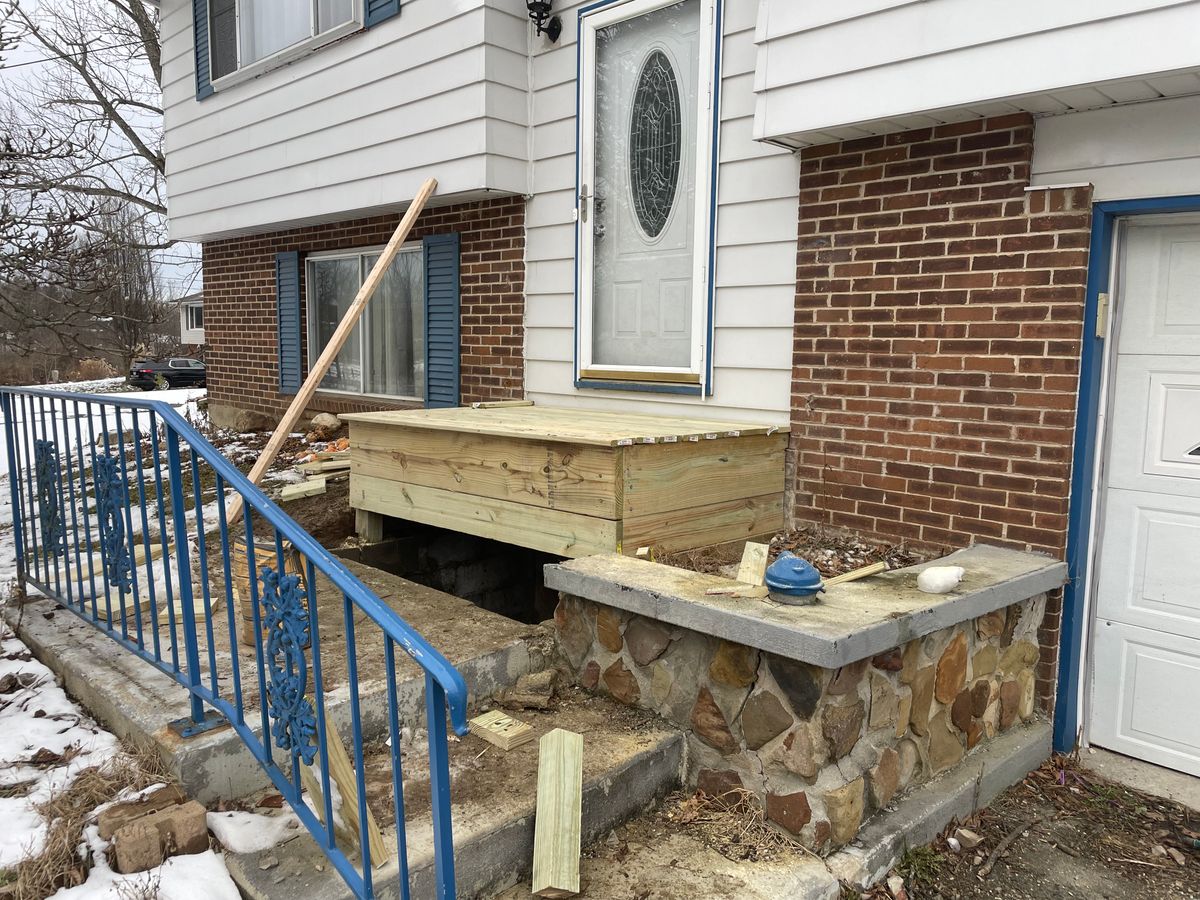 Deck & Patio Installation for Fixin’ Hixson’ in Medina, OH