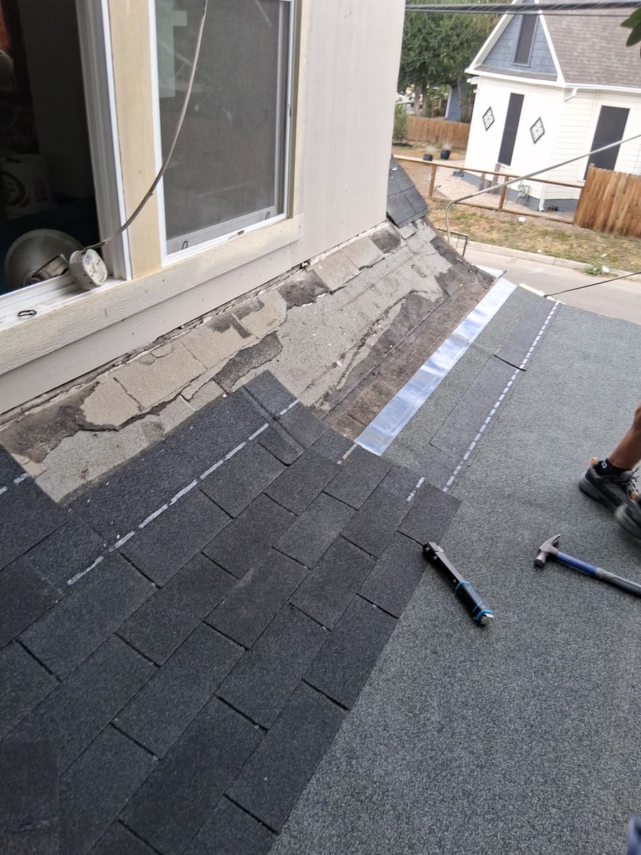 Roofing for Pena Legacy Construction in San Antonio, TX