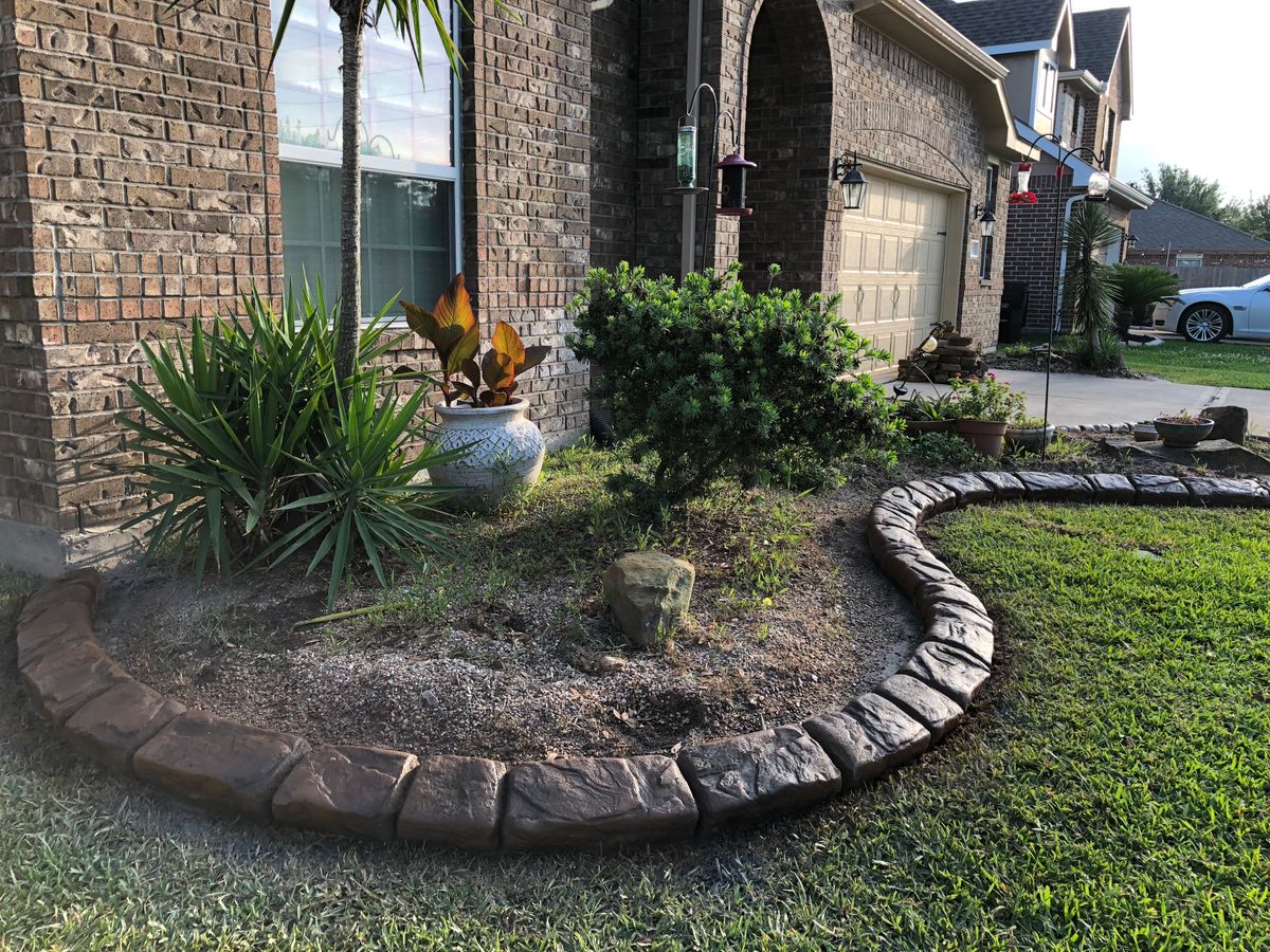 Landscaping for Texas Curb N Borders in Houston, TX