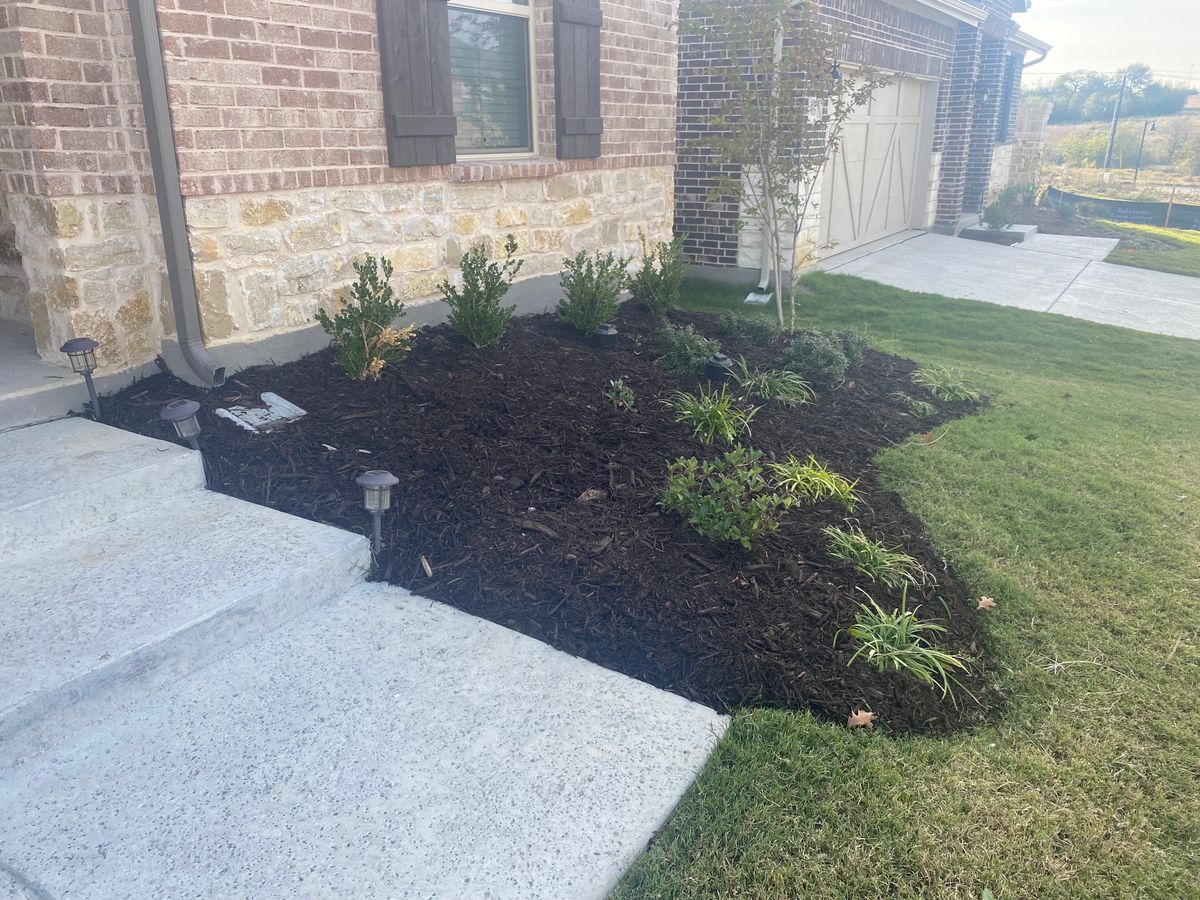 Flowerbed Clean Up and Mulch Installation for Veterans Pride Enterprises LLC in Denton, Texas