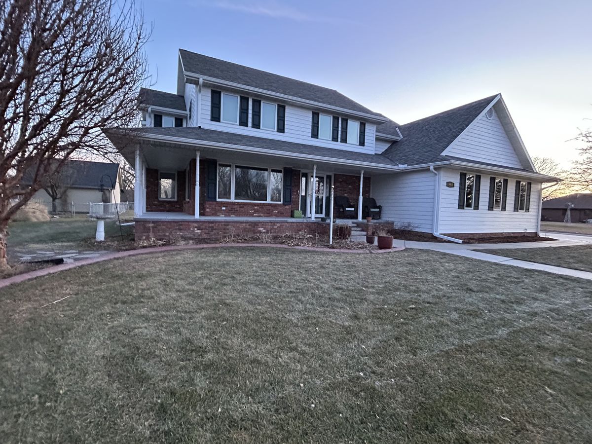 Windows for SMC Exteriors & Construction in Lexington, NE