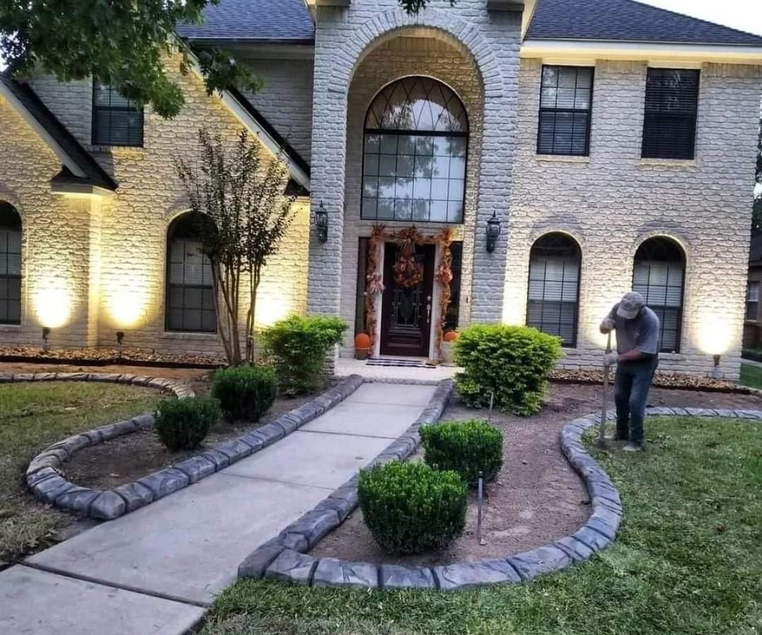 Landscaping for Texas Curb N Borders in Houston, TX