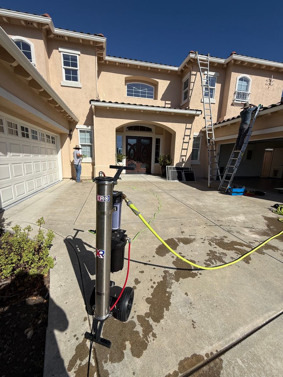 Window Cleaning for GGG Home Services in San Jose, CA