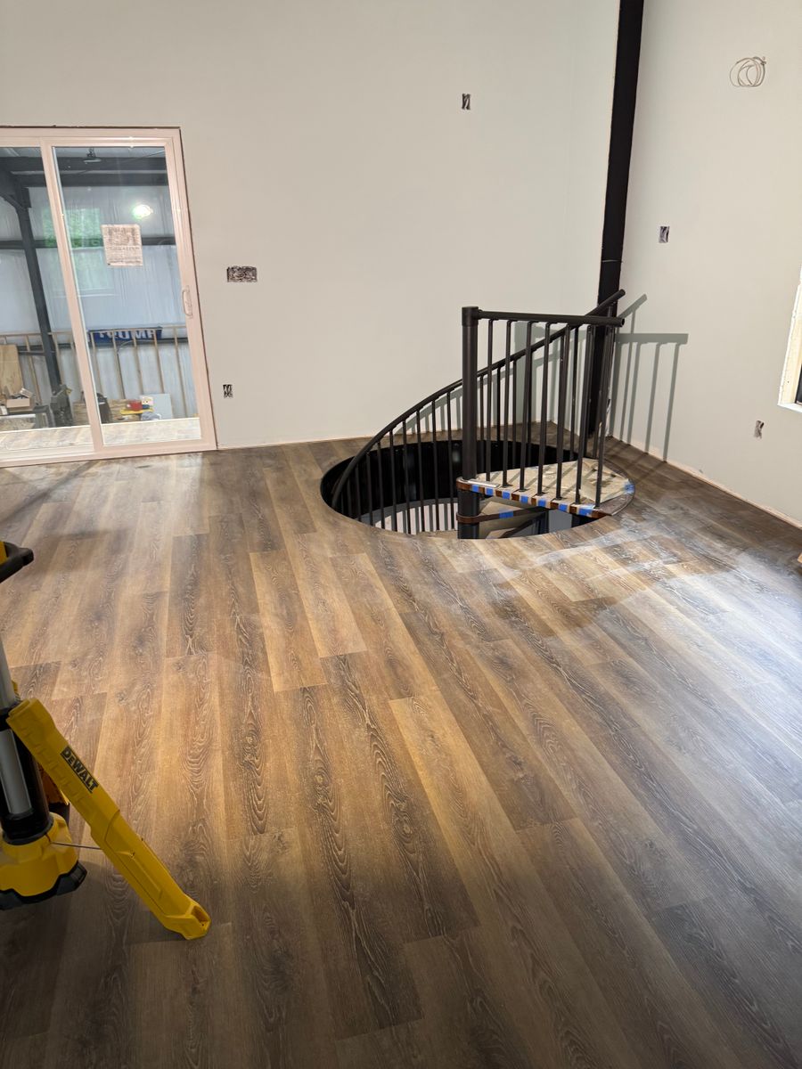 Vinyl Flooring/Plank for Cartecay River Flooring/ Tile showers  in Ellijay, GA