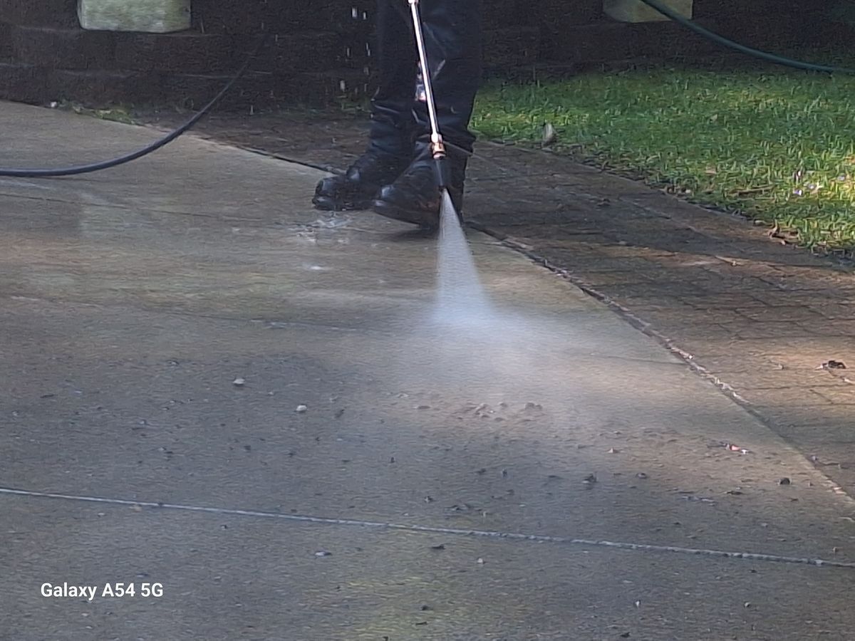 Pressure Washing for Precision Paving and Sealing LLC  in Waterford Township,  MI