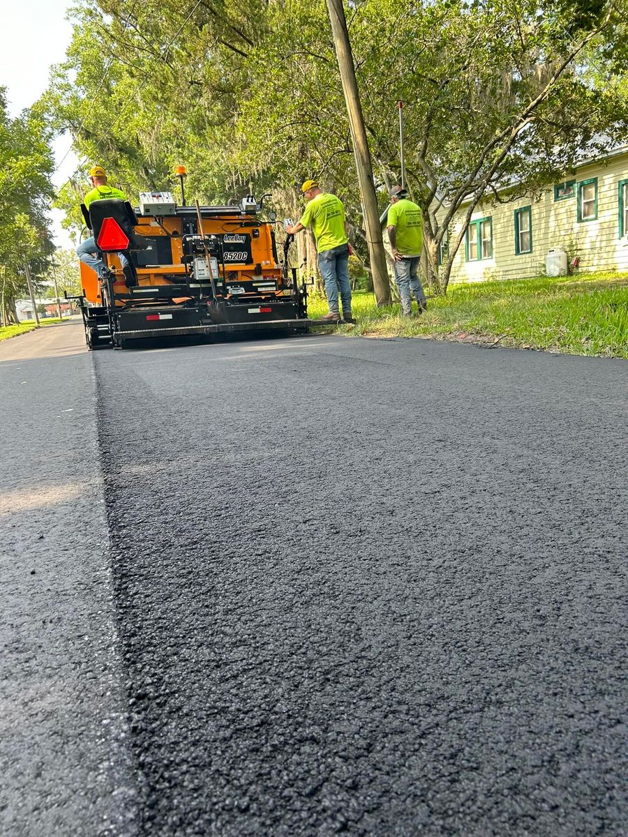 Asphalt Paving for Asphalt Management Group in Macclenny, FL