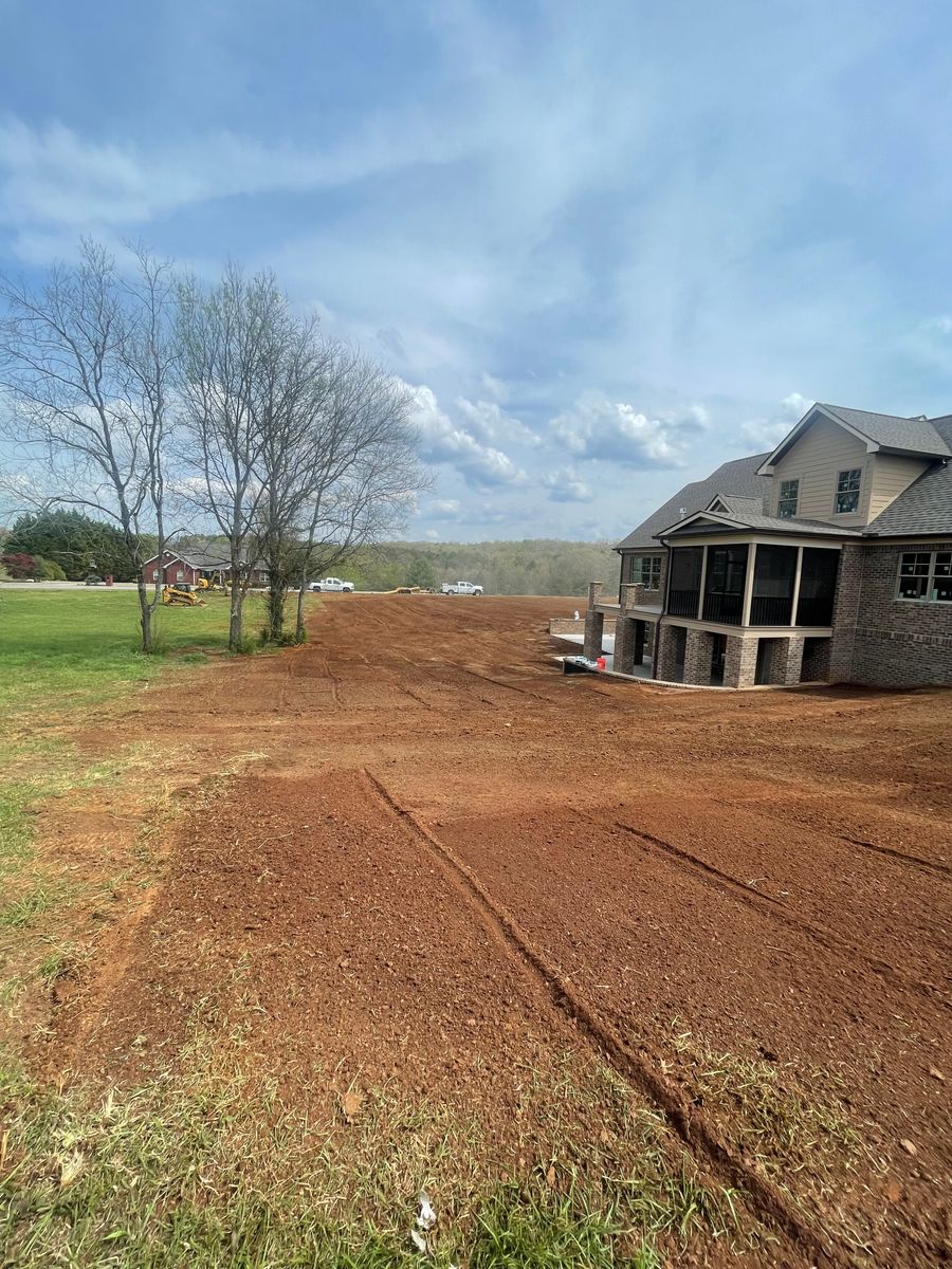 Land Grading for Strange Excavating & Utilities in Lenoir City, TN