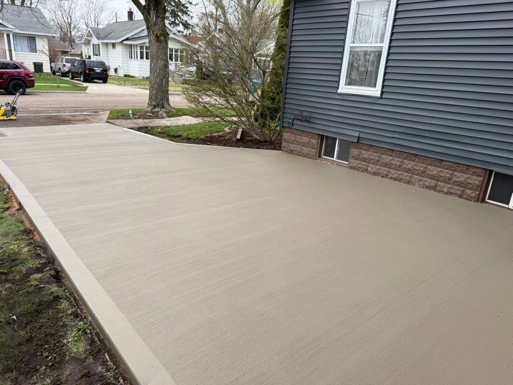 Concrete Slab Construction for J&C Concrete in Fruitport,  MI