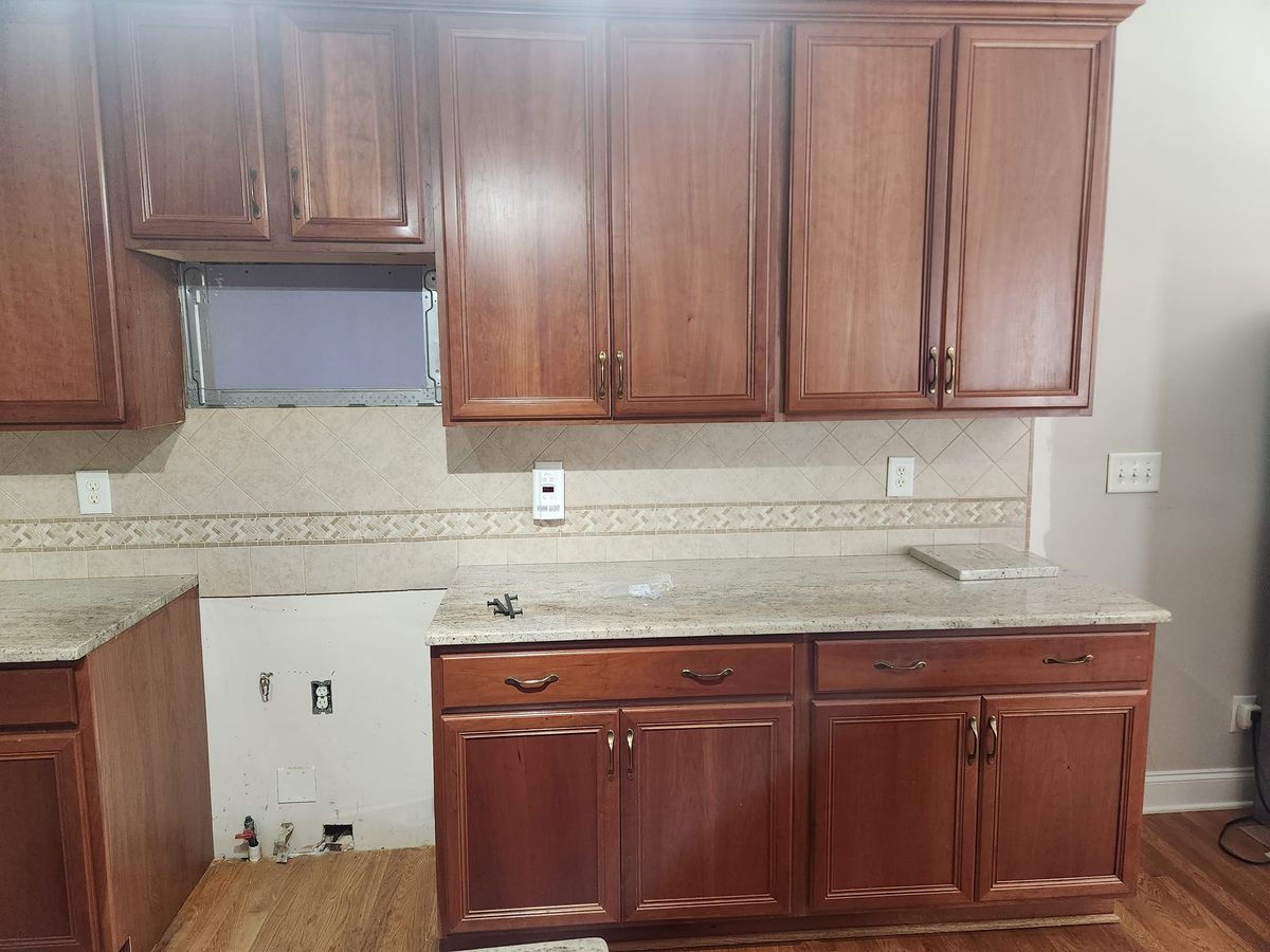 Kitchen and Cabinet Refinishing for Fine Finishes Custom Painting in Charlotte, NC