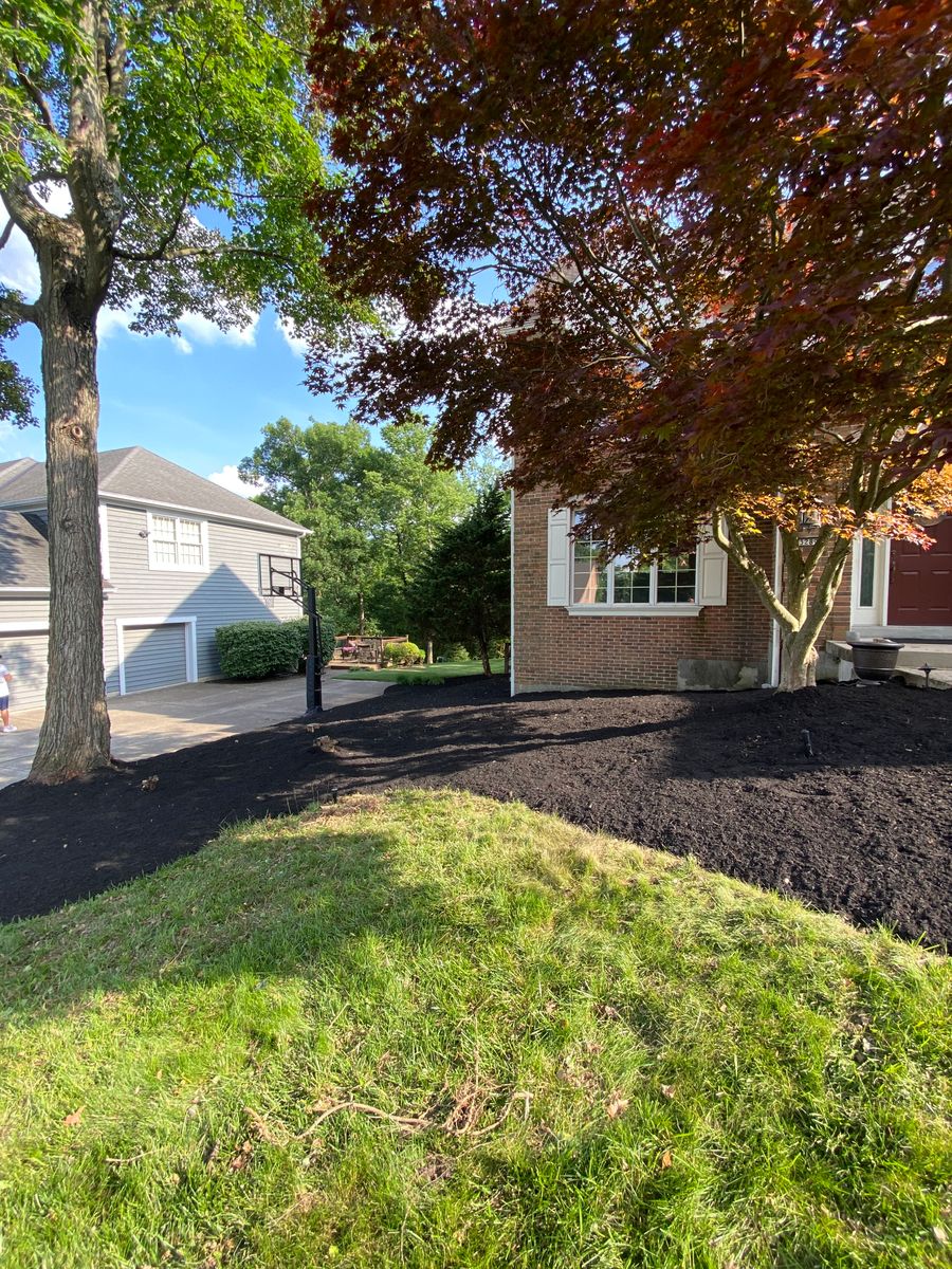 Mulching for Castle JR Landscaping & Painting LLC in Cincinnati, OH