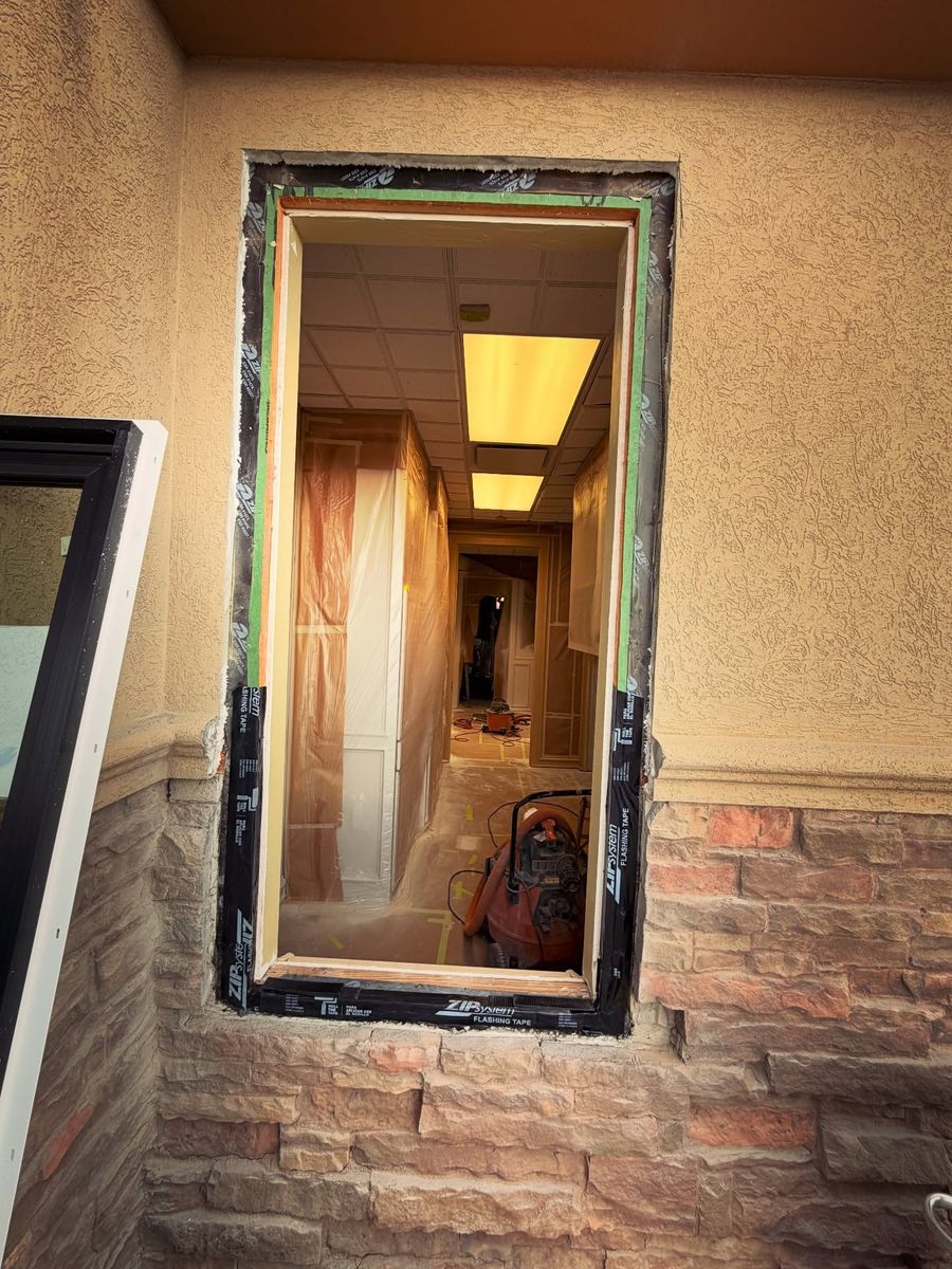 Window Replacement for Proud Crowd Construction in Canyon, TX