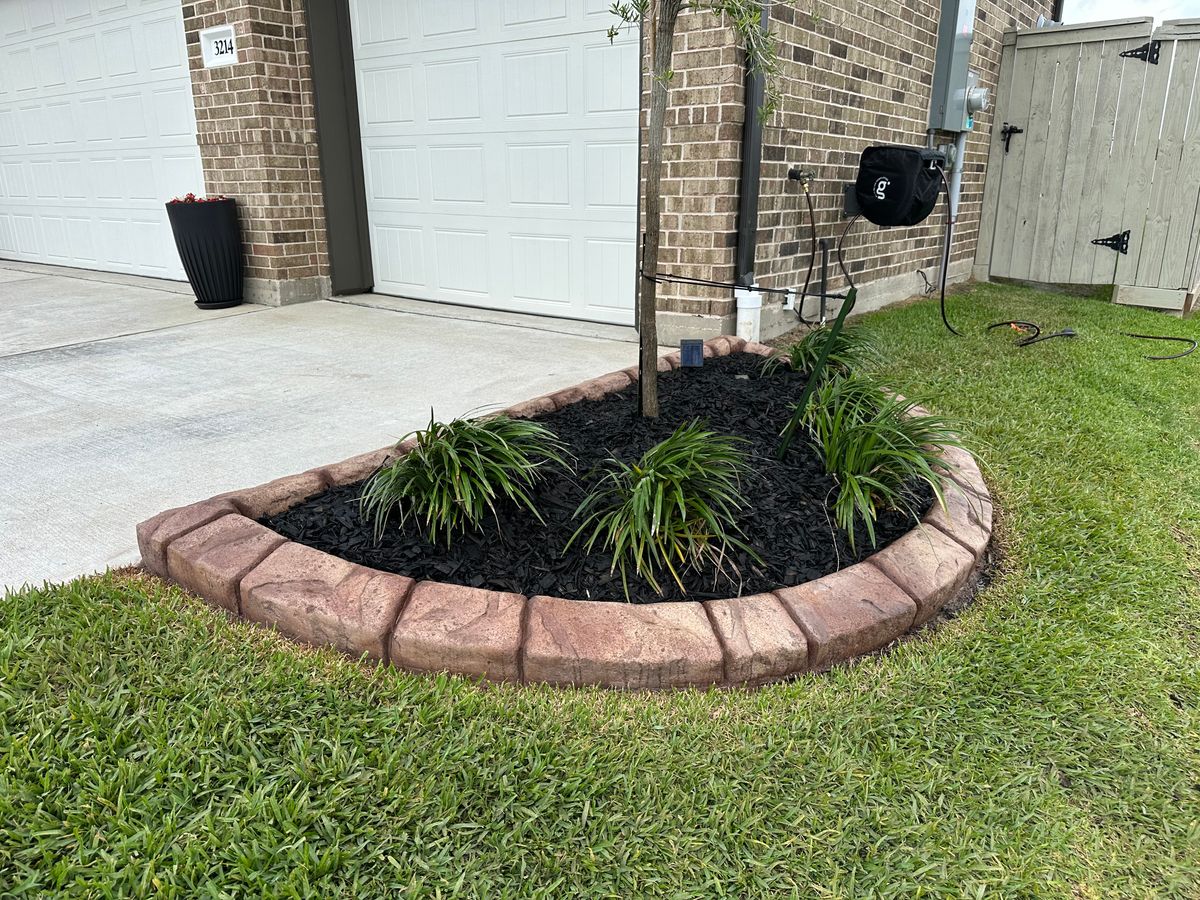 Landscaping for Texas Curb N Borders in Houston, TX