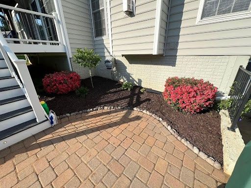 Mulch Installation for Ridgewood Lawn Care LLC in Fredericksburg, VA