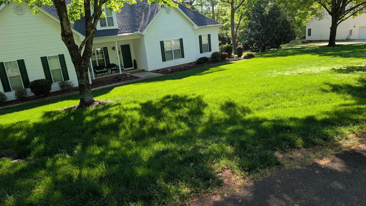 Edging for Teacher Man Lawn Care in Easley, SC