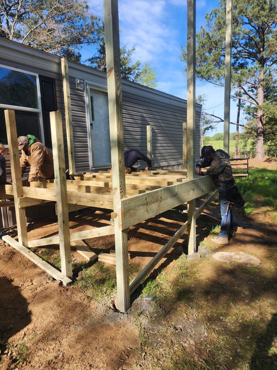 Deck And Patio Construction for S.W. Construction in Center, TX