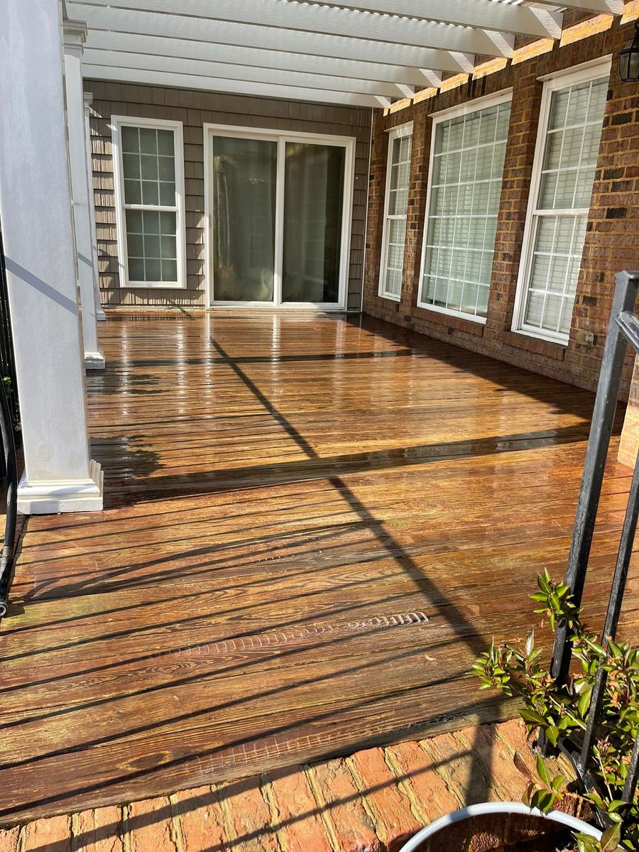 Deck & Patio Cleaning for Flemings Pressure Washing LLC in Gibsonville, North Carolina