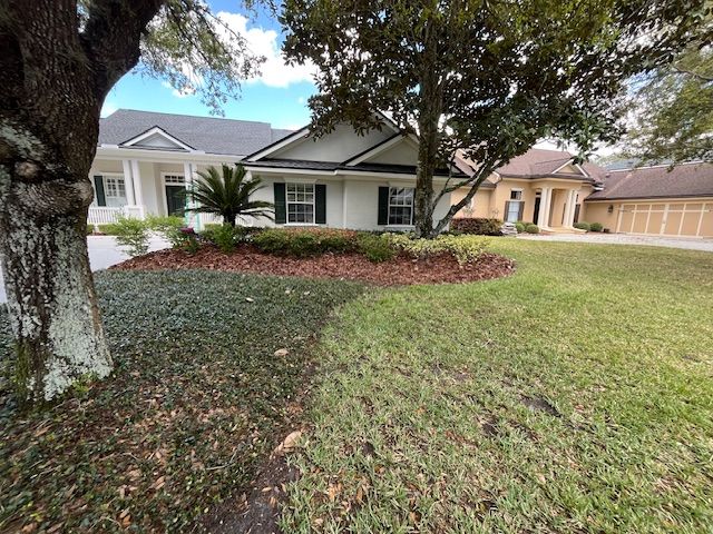 Mulch Installation for K & A Landscaping, Inc. in Jacksonville, FL