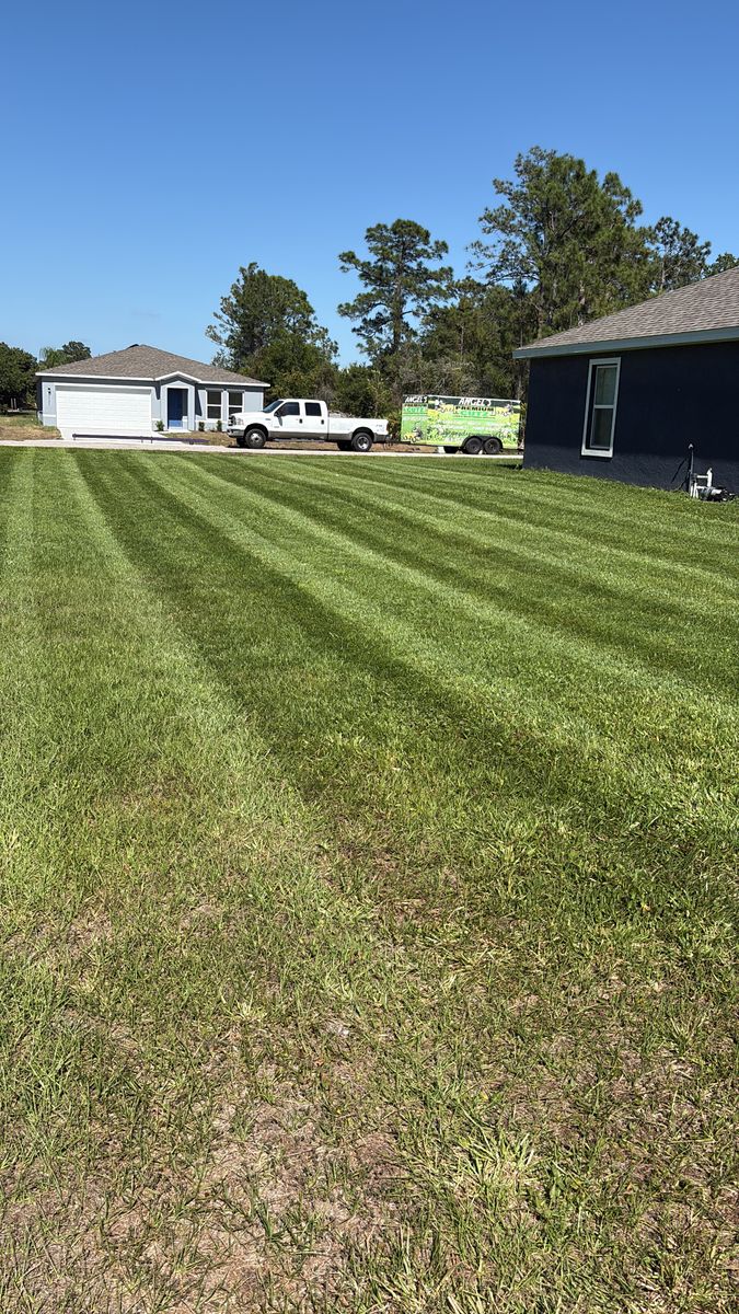 Mowing for Angels Premium Cutz LLC in Avon Park, FL