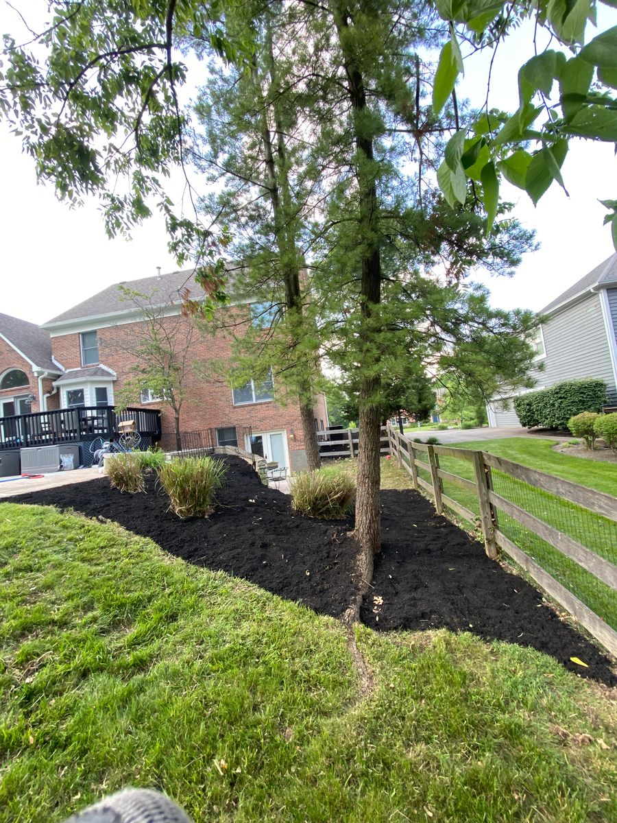 Mulching for Castle JR Landscaping & Painting LLC in Cincinnati, OH