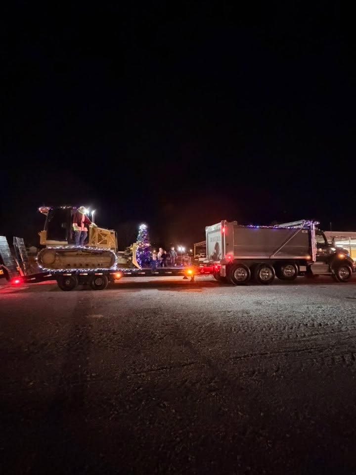 Material Hauling for Collins Constructors in Fyffe, AL