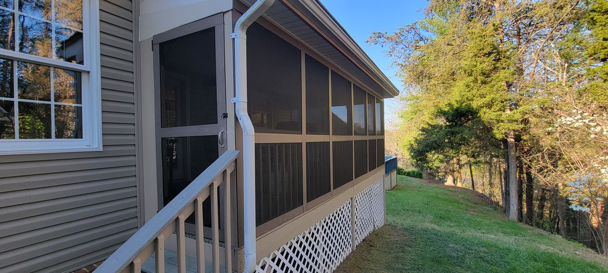 Deck & Patio Installation for Middle Man Construction in Fall Branch, TN