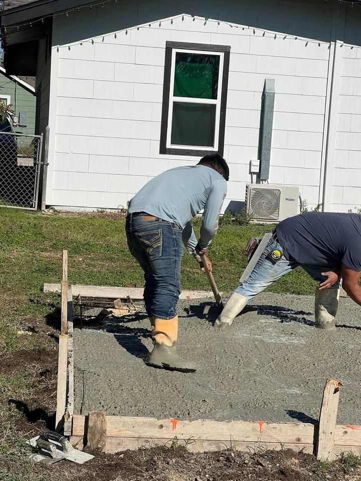 Day Laborer Hourly Rates for King Services in Seguin, TX