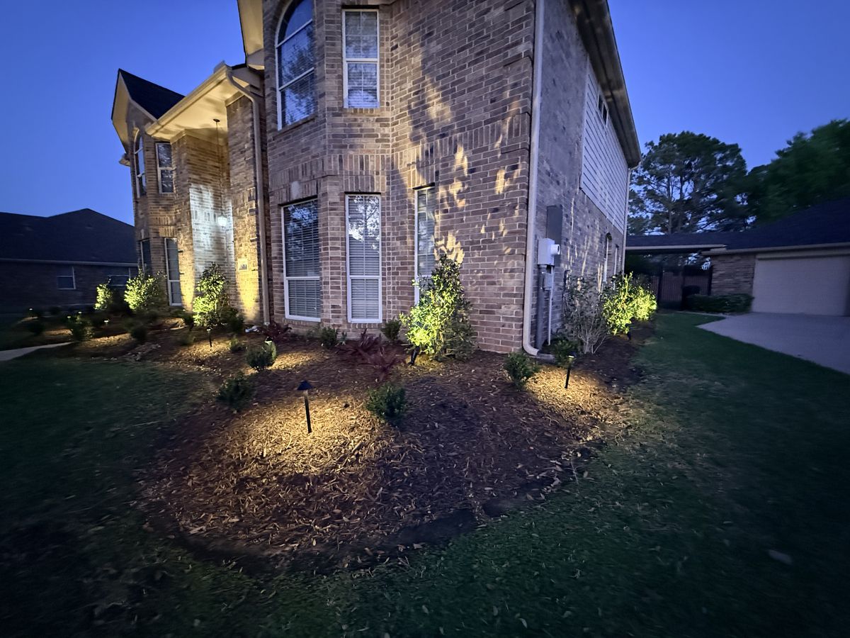 Mulch Installation for Full Armor Landscapes in League City, TX