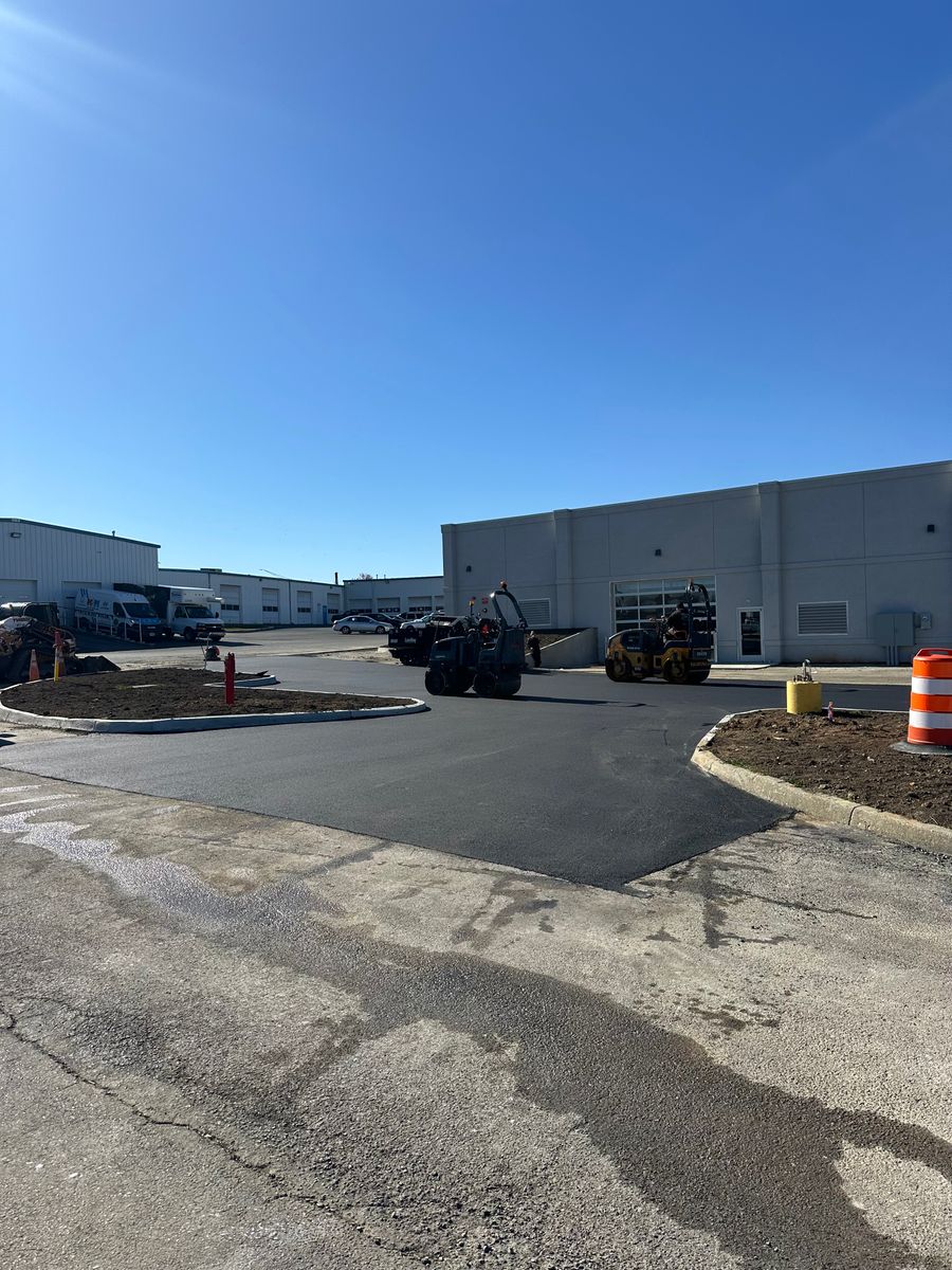 Asphalt Driveways for James R Carter Paving in Roanoke, VA