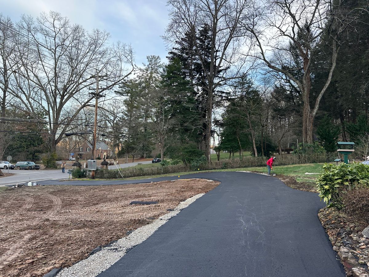 Asphalt Seal Coating for Metzler Paving and Sealcoating LLC in Jacksboro, TN